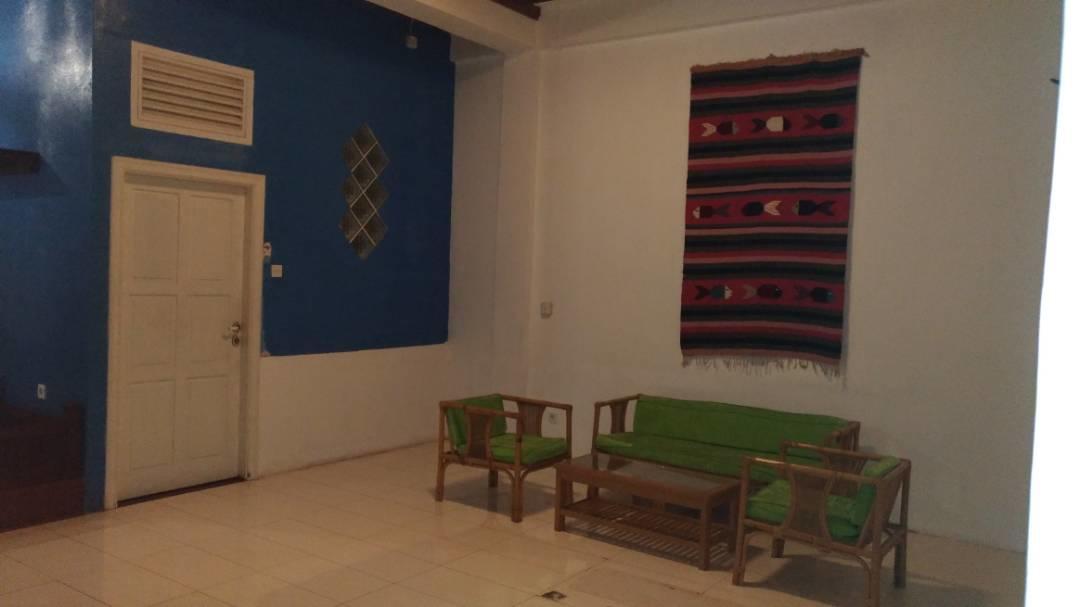 Riverside Hostel Padang Екстер'єр фото